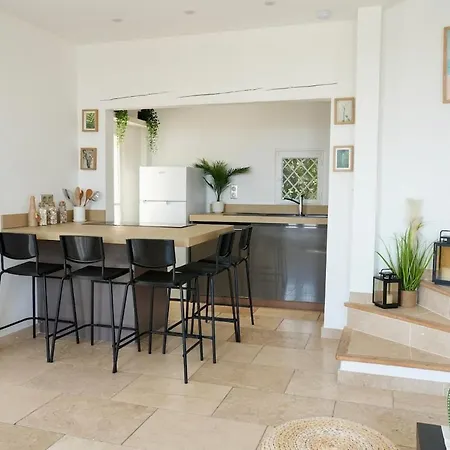Magnifique 3 Pieces Avec Grande Terrasse-antibes 昂蒂布